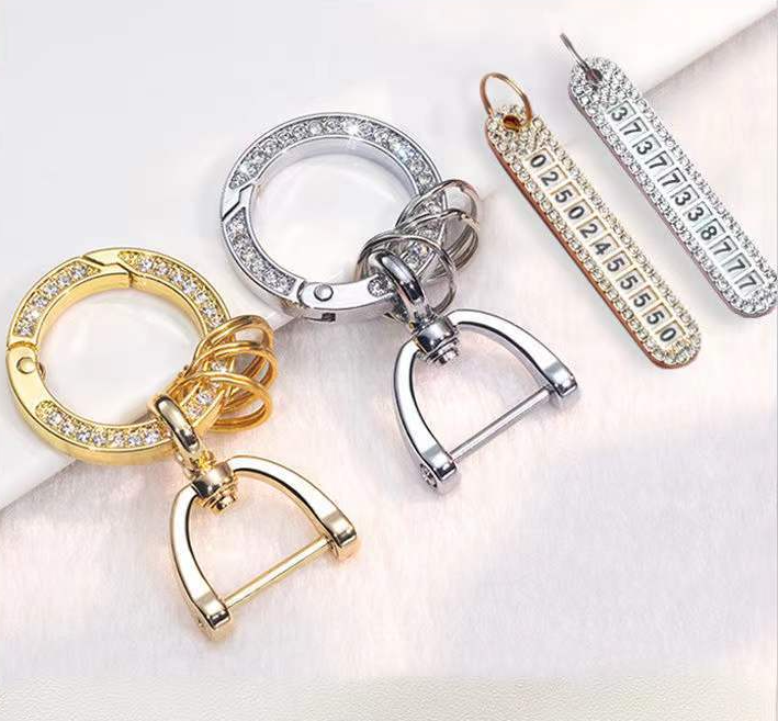 Simple design golden D ring key chain