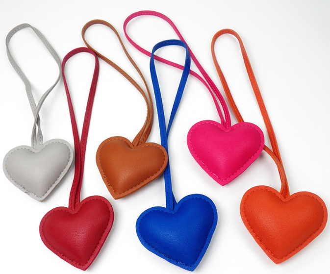 New leather heart-shaped bag pendant keychain charm